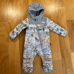 The North Face Baby Thermoball One Piece wolf Print 6-12M
